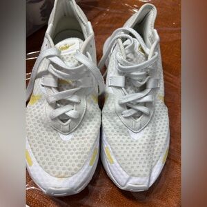 Nike Athletic Shoes in White and Yellow